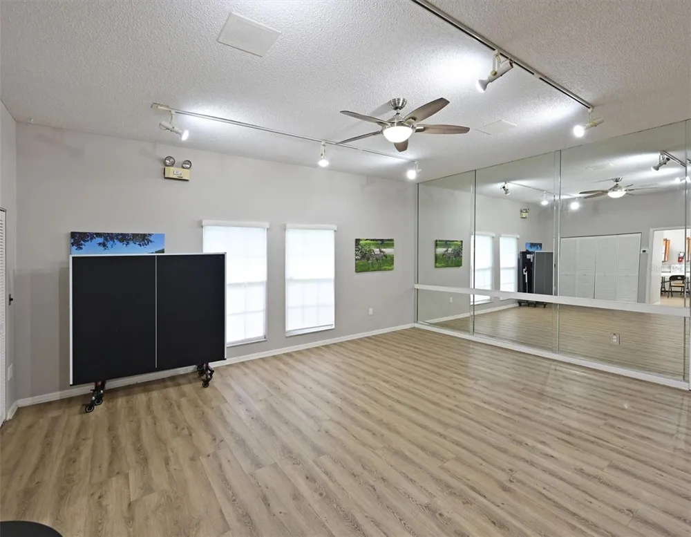 5506 37TH STREET E #4 Bradenton, FL 34203