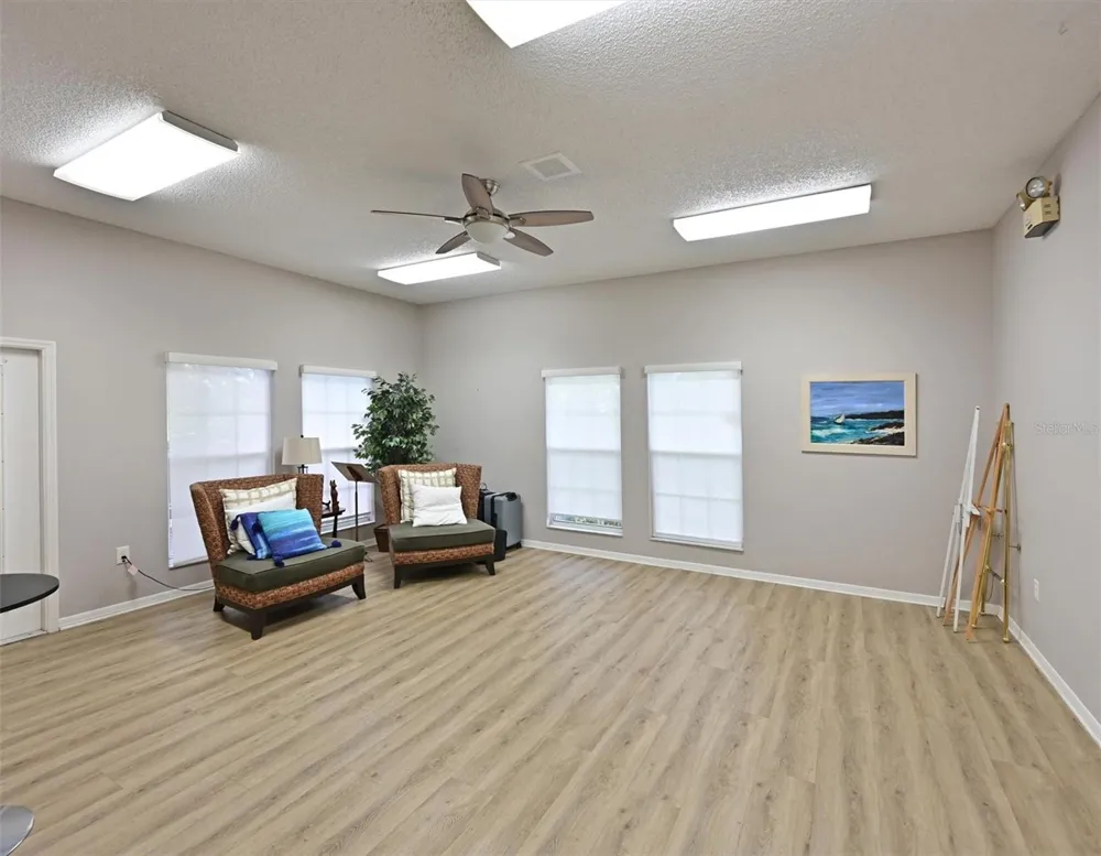 5506 37TH STREET E #4 Bradenton, FL 34203