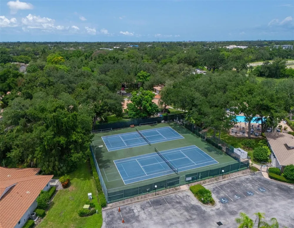 5506 37TH STREET E #4 Bradenton, FL 34203