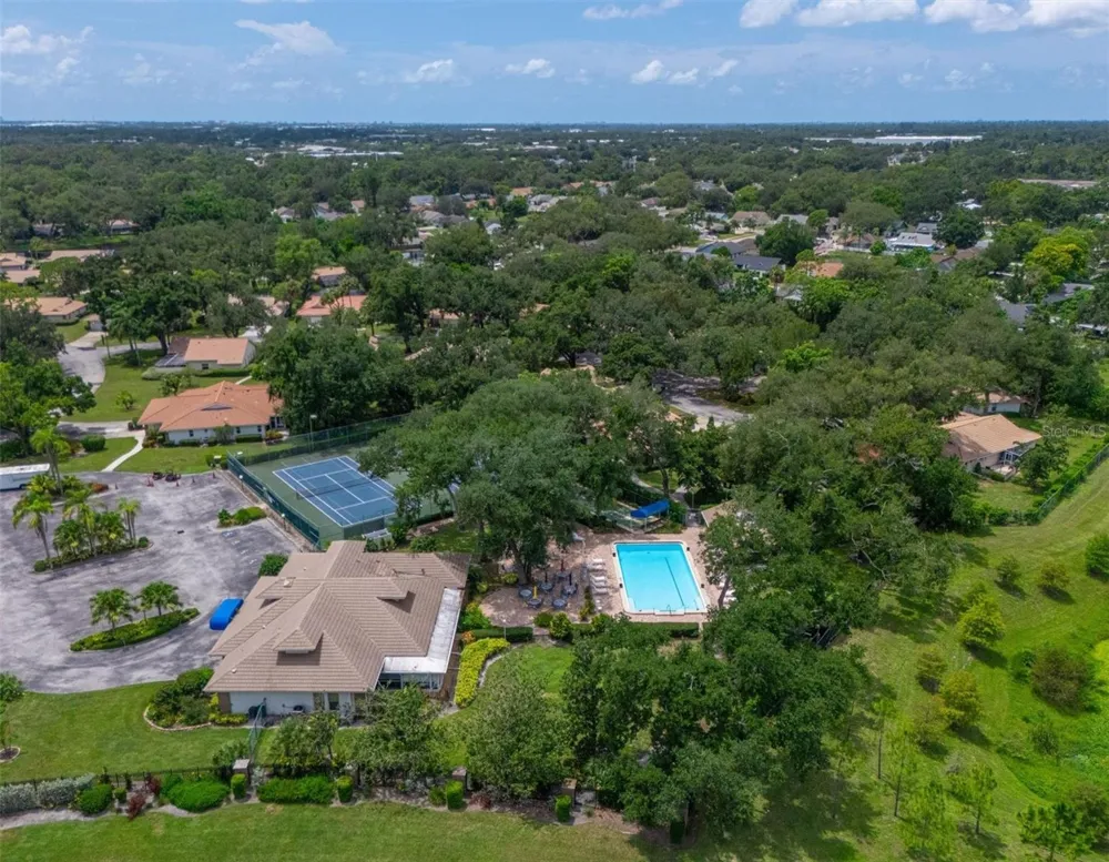 5506 37TH STREET E #4 Bradenton, FL 34203
