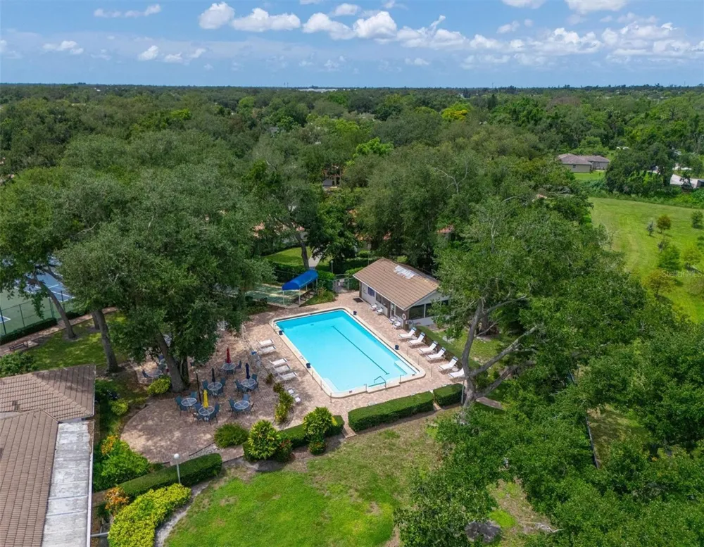 5506 37TH STREET E #4 Bradenton, FL 34203