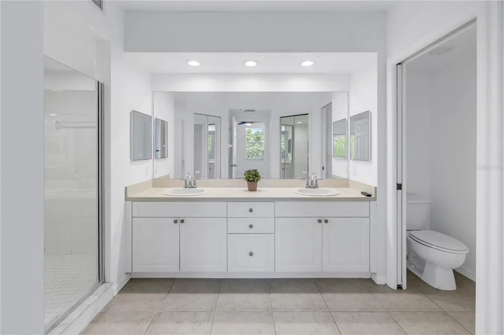 960 STARKEY ROAD #2202 Largo, FL 33771