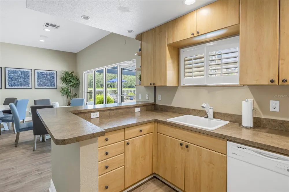 960 STARKEY ROAD #2202 Largo, FL 33771
