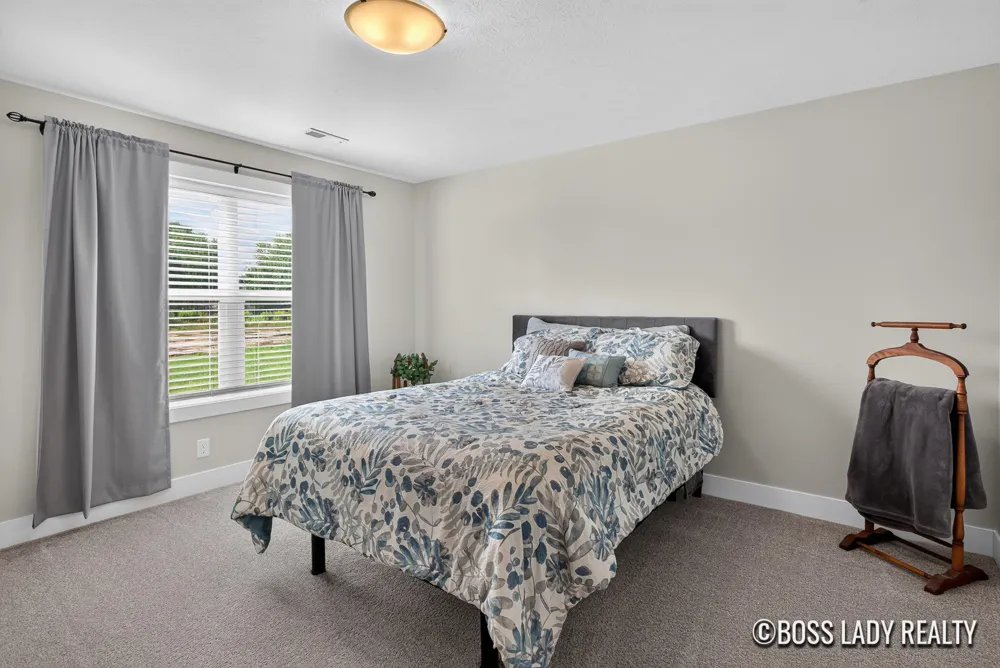 9560 Fields Drive #37 Zeeland Charter Township, MI 49464