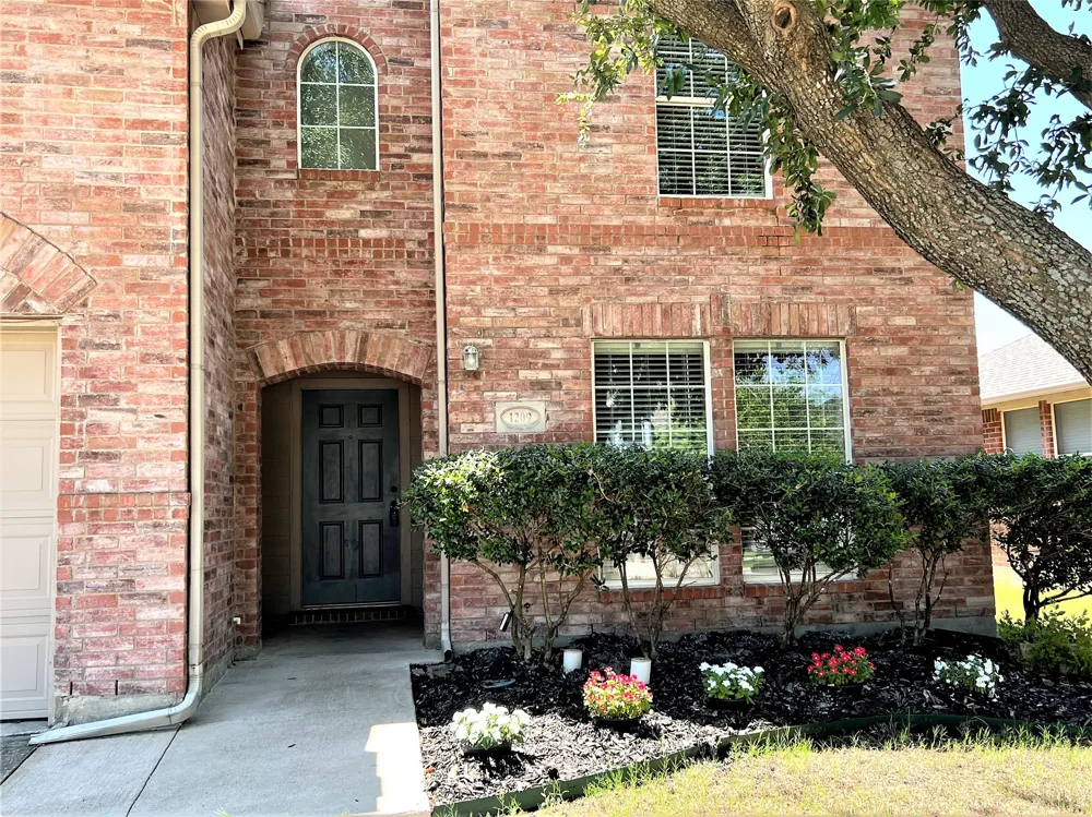 1209 Canvasback Drive Aubrey, TX 76227