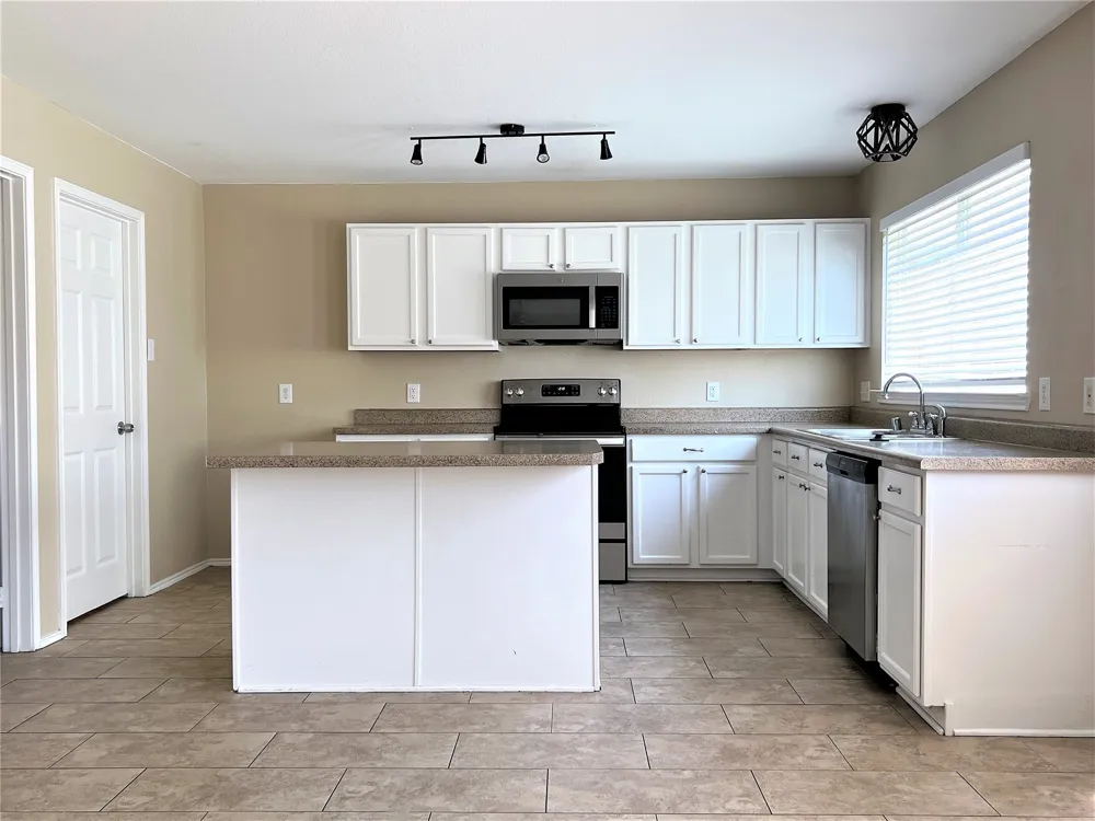 1209 Canvasback Drive Aubrey, TX 76227