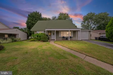 12502 KILLIAN LANE