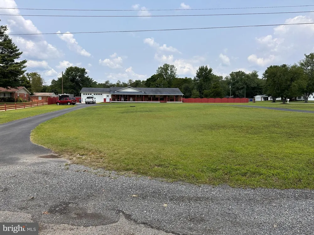 10651 DEACON ROAD White Plains, MD 20695