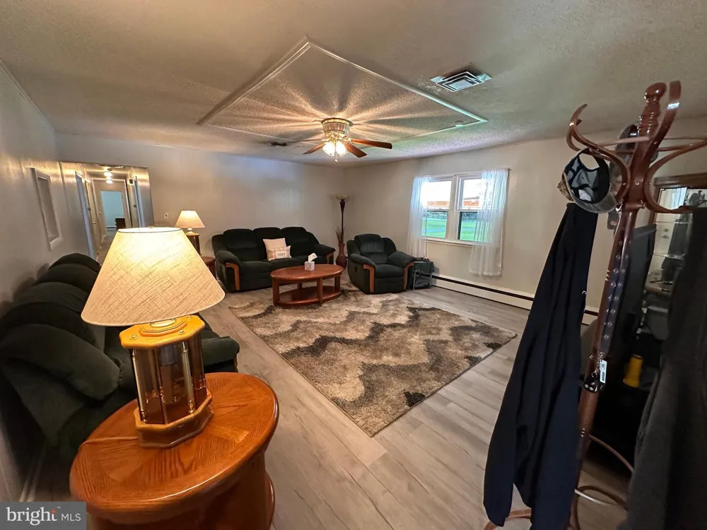 10651 DEACON ROAD White Plains, MD 20695