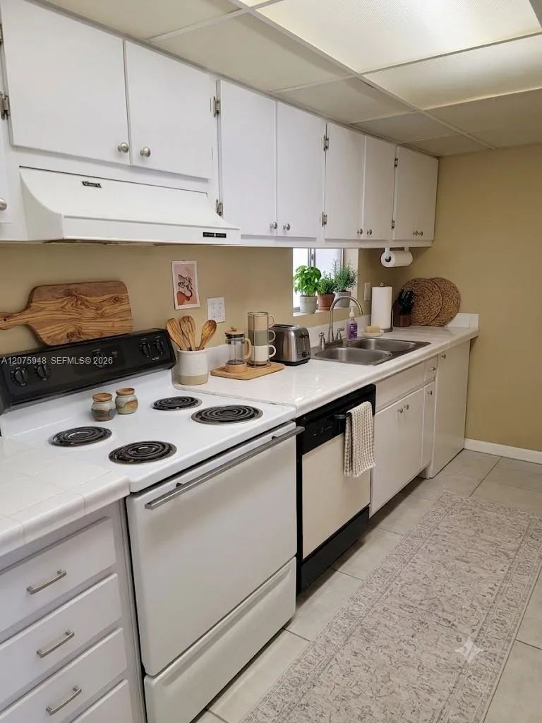 4440 NW 79th Ave #2G Doral, FL 33166