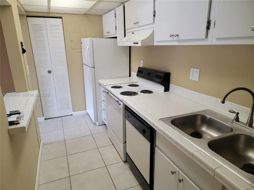 4440 NW 79th Ave #2G Doral, FL 33166