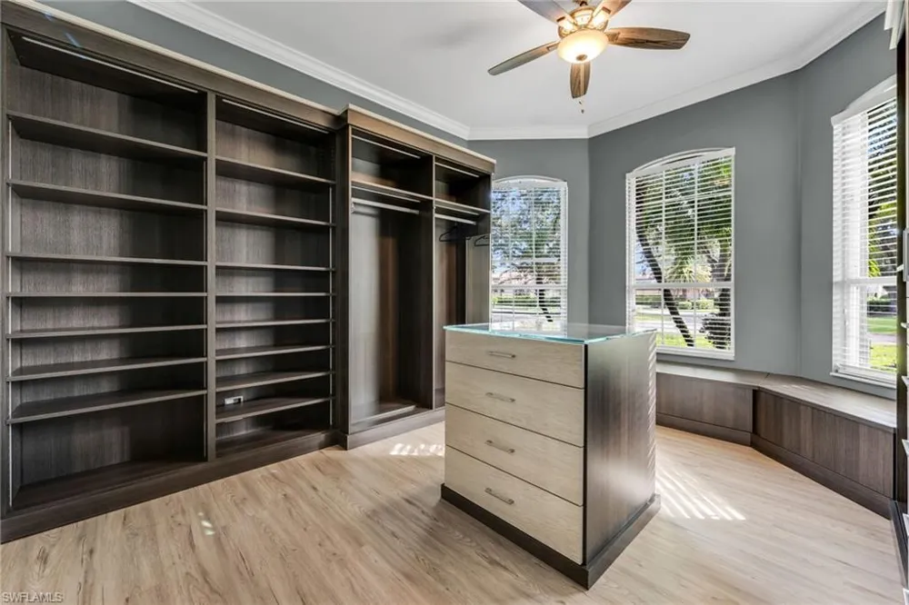 4638 Turnstone Court Naples, FL 34119