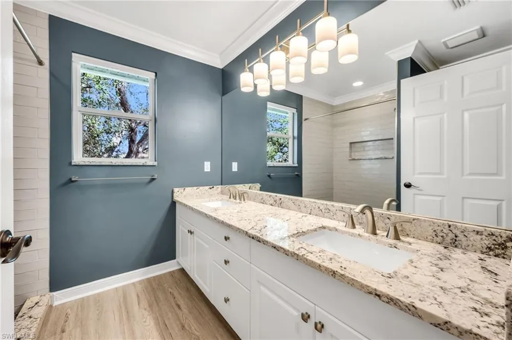 4638 Turnstone Court Naples, FL 34119