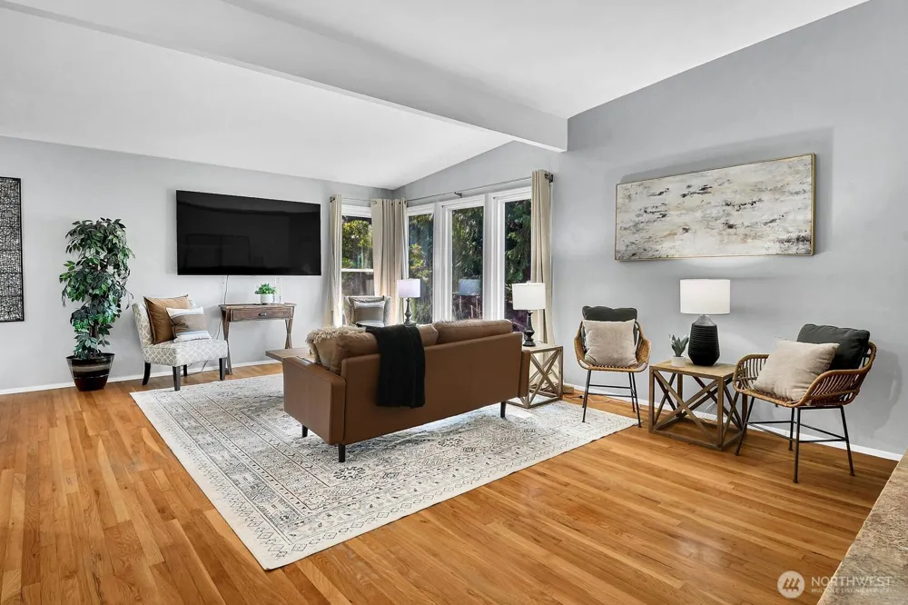 810 S 301st Place Federal Way, WA 98003