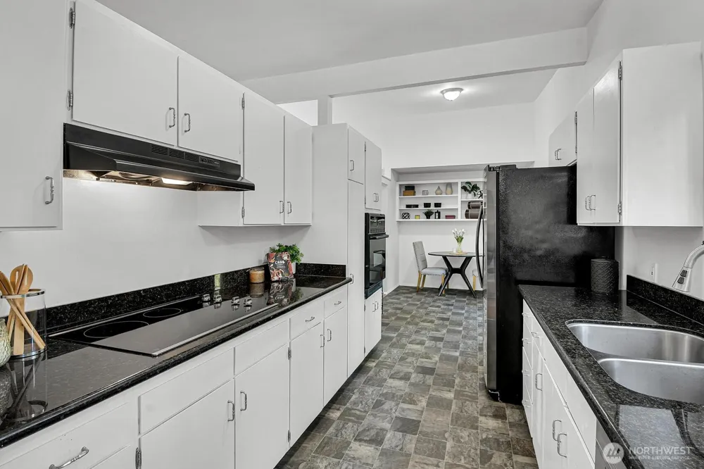 810 S 301st Place Federal Way, WA 98003