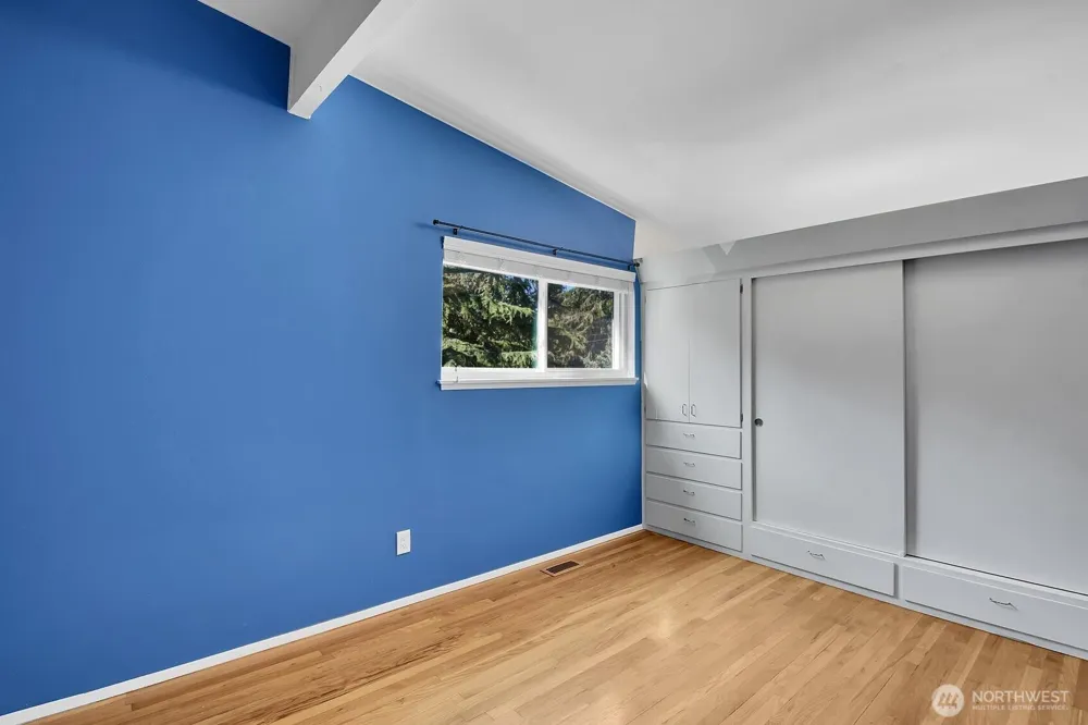 810 S 301st Place Federal Way, WA 98003