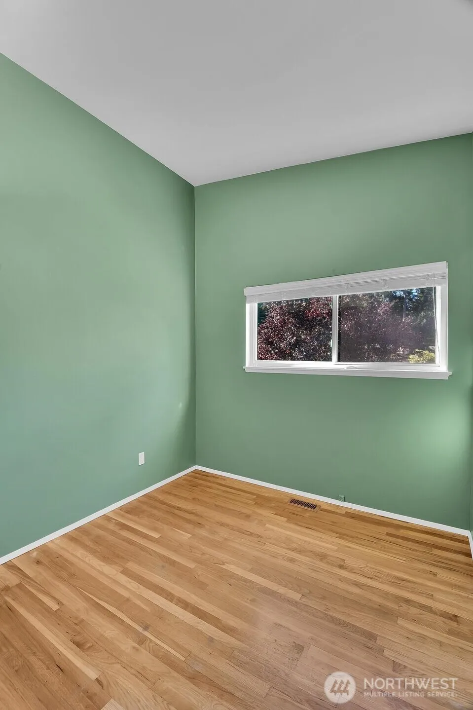 810 S 301st Place Federal Way, WA 98003