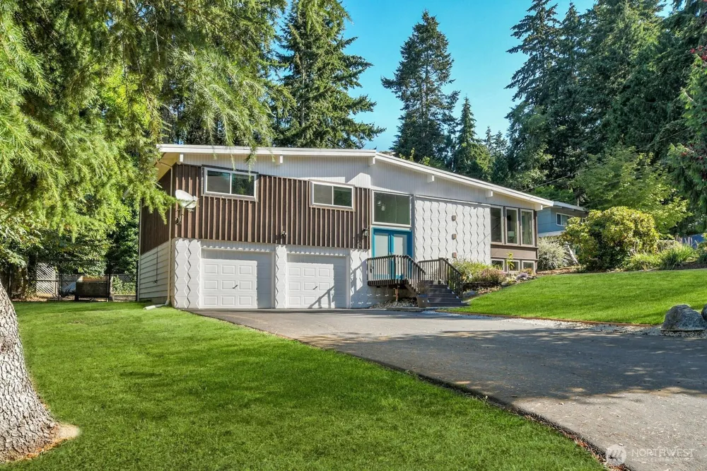 810 S 301st Place Federal Way, WA 98003