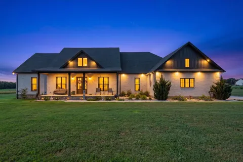 742 Kingdom Rd