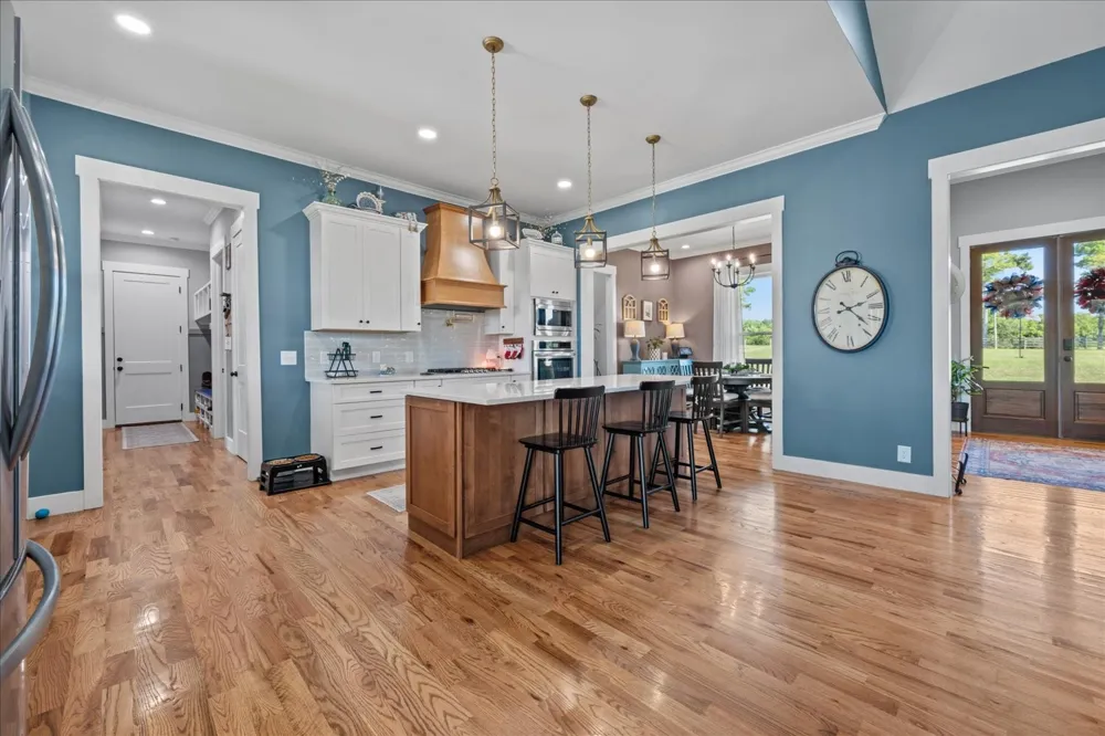 742 Kingdom Rd Unionville, TN 37180