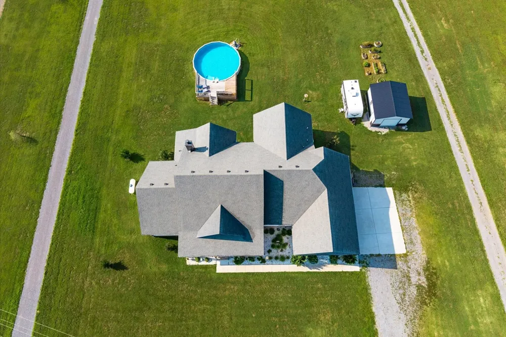742 Kingdom Rd Unionville, TN 37180