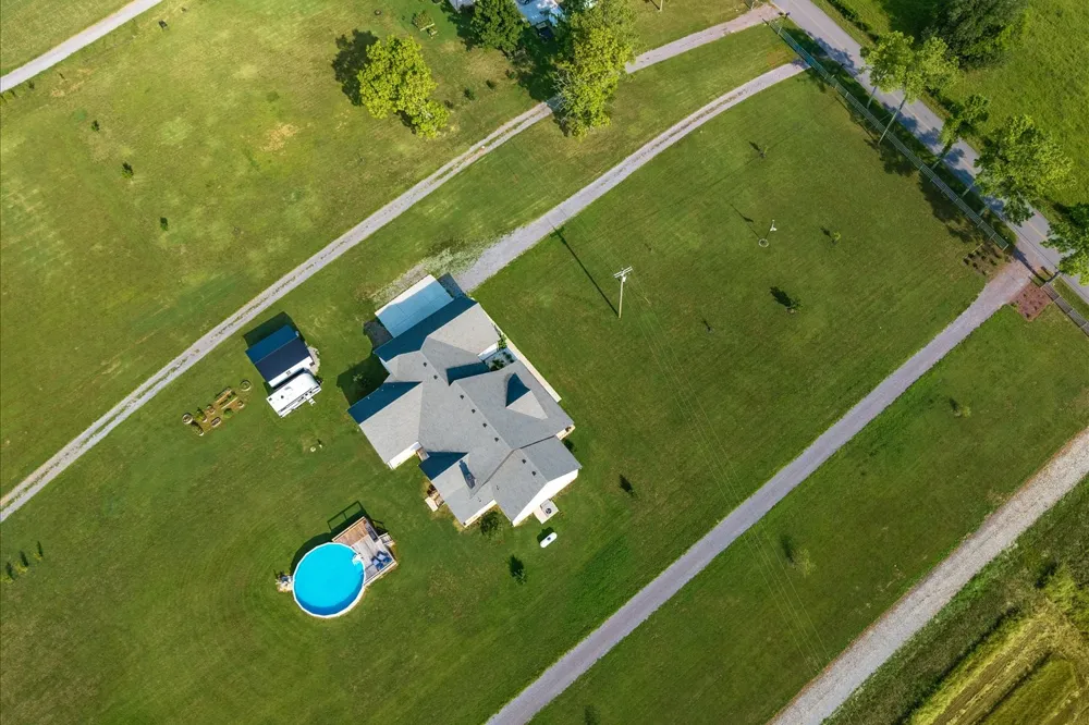742 Kingdom Rd Unionville, TN 37180