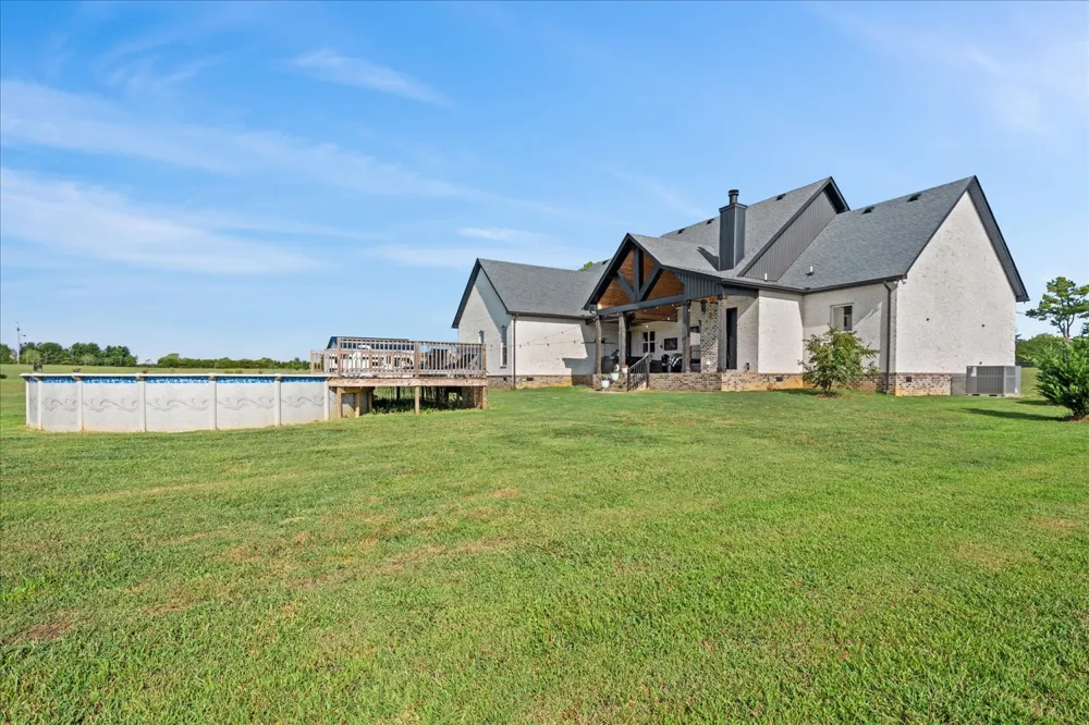 742 Kingdom Rd Unionville, TN 37180