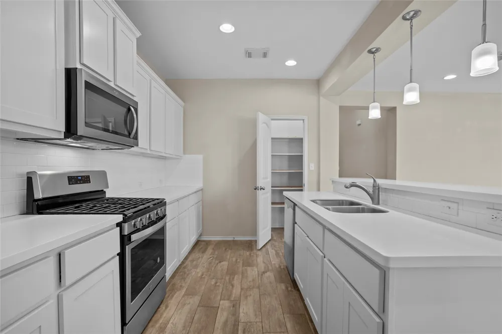 104 Cypress Hills Road San Marcos, TX 78666
