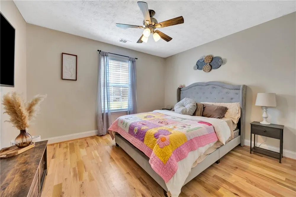 514 Hamlet Drive Loganville, GA 30052