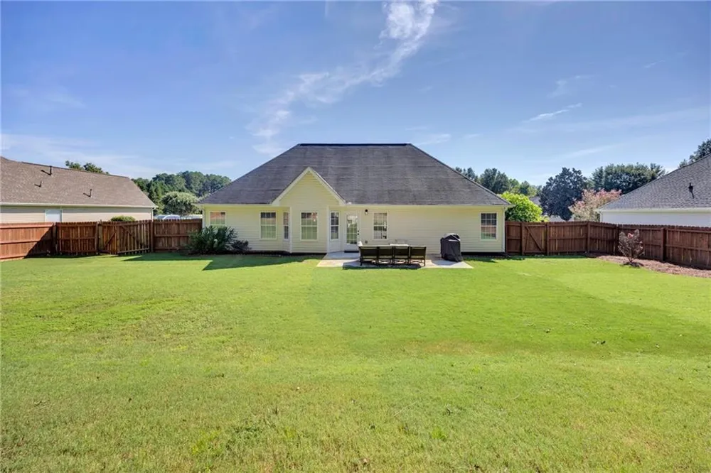 514 Hamlet Drive Loganville, GA 30052