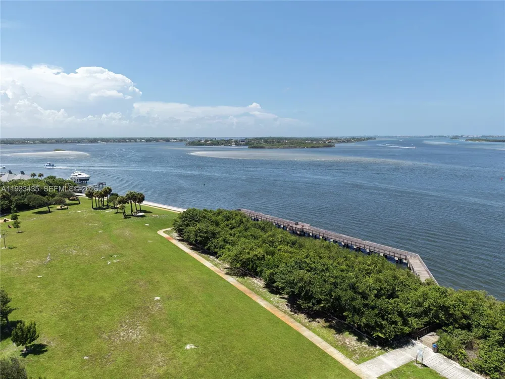 5200 SE Seascape Way #201 Stuart, FL 34997