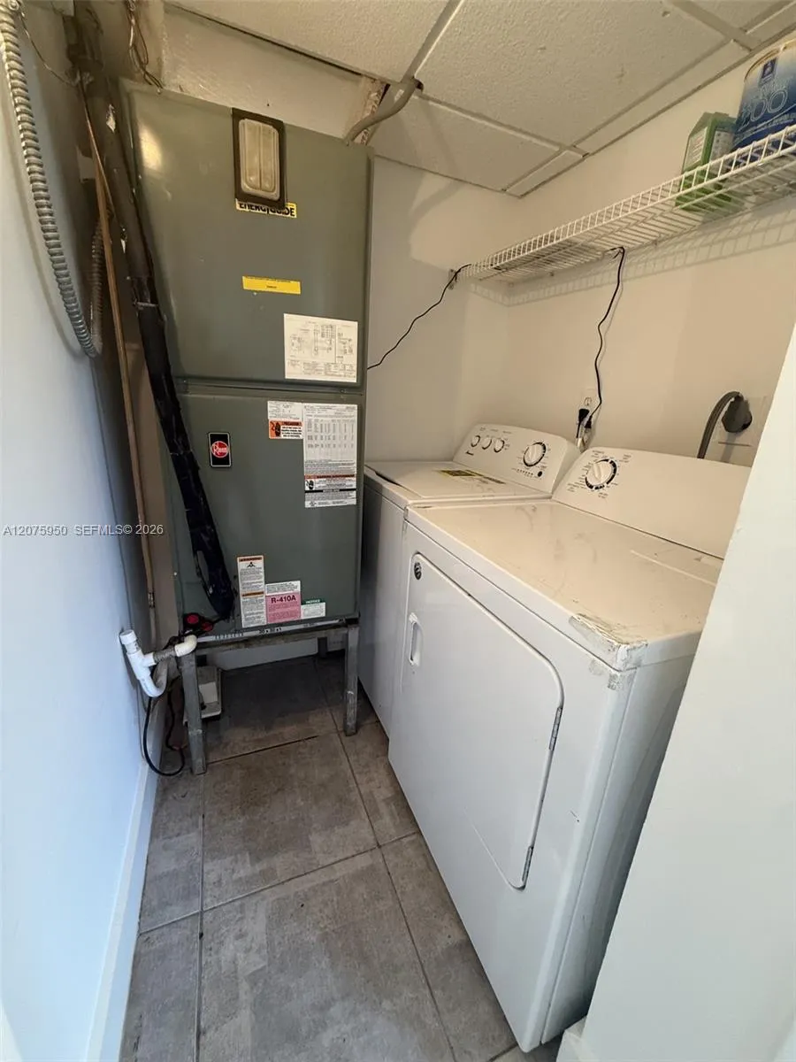 2775 W 61st Pl #202 Hialeah, FL 33016