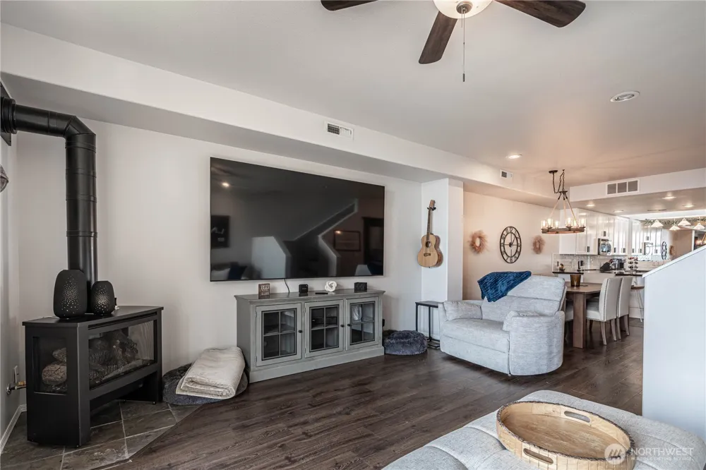 11415 S Lakeshore Road #21 Chelan, WA 98816