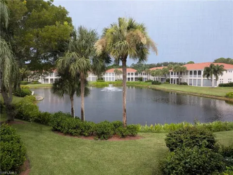 900 L Ambiance Circle #205