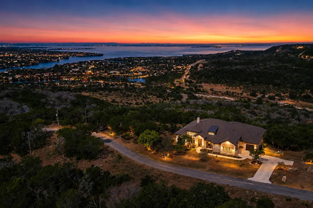 235 Chestnut Crossing Burnet, TX 78611