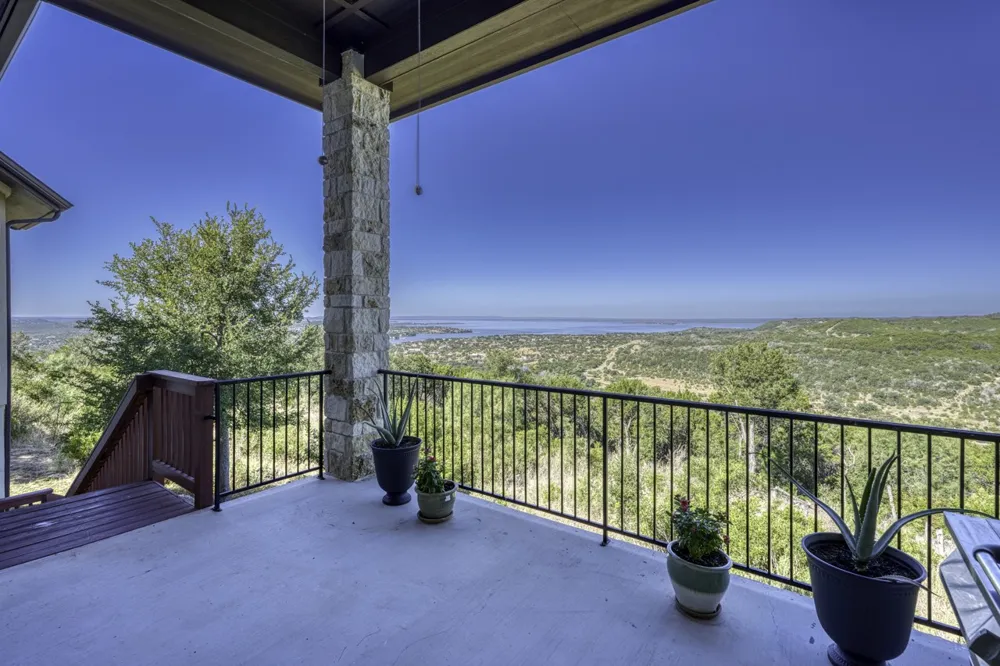235 Chestnut Crossing Burnet, TX 78611