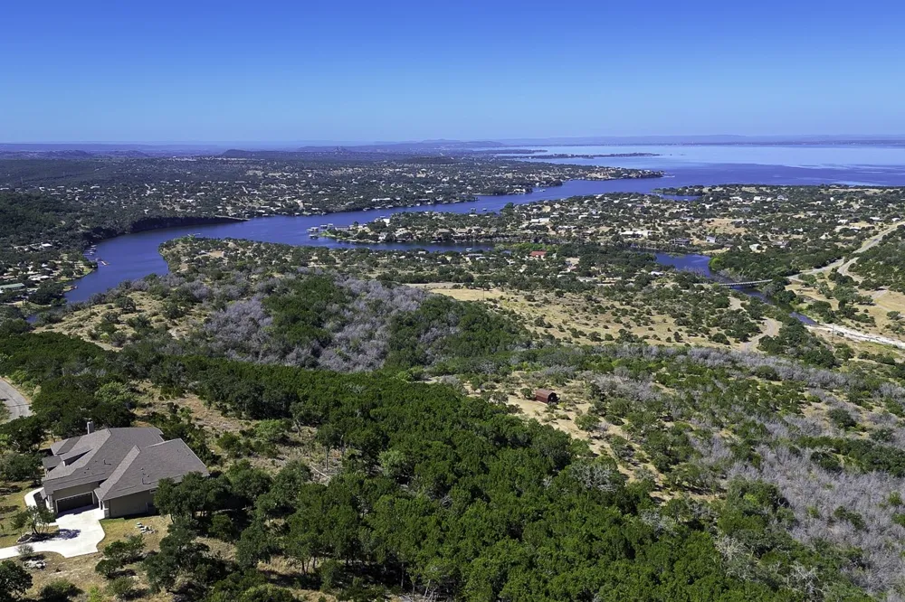 235 Chestnut Crossing Burnet, TX 78611