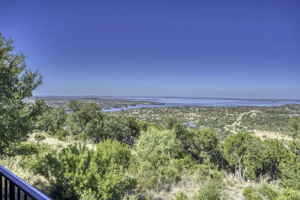 235 Chestnut Crossing Burnet, TX 78611