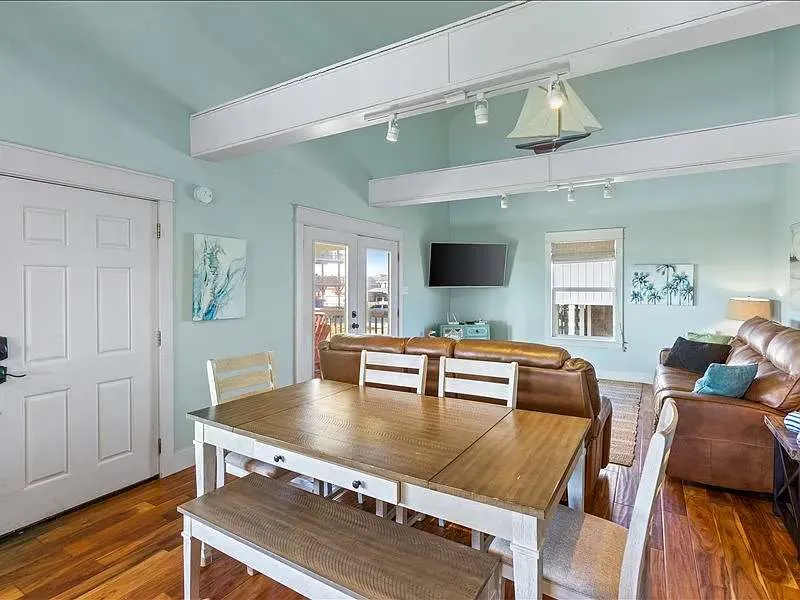 157 Verdia Drive Crystal Beach, TX 77650