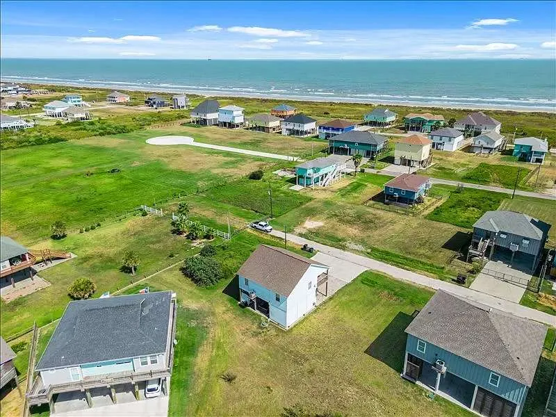 157 Verdia Drive Crystal Beach, TX 77650