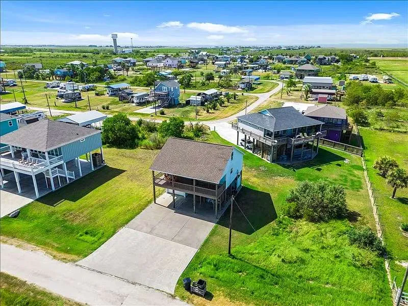 157 Verdia Drive Crystal Beach, TX 77650