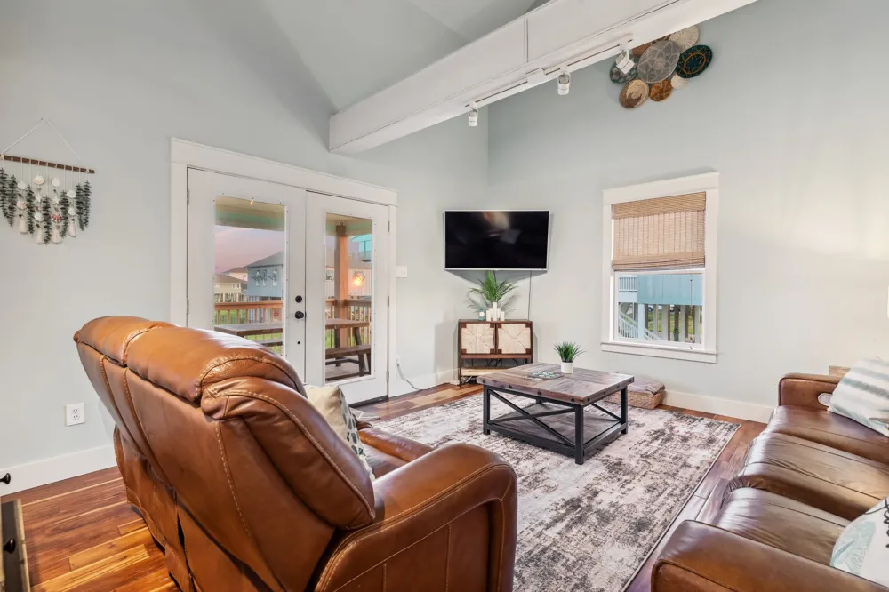 157 Verdia Drive Crystal Beach, TX 77650