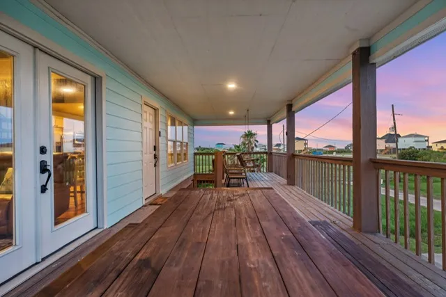 157 Verdia Drive Crystal Beach, TX 77650