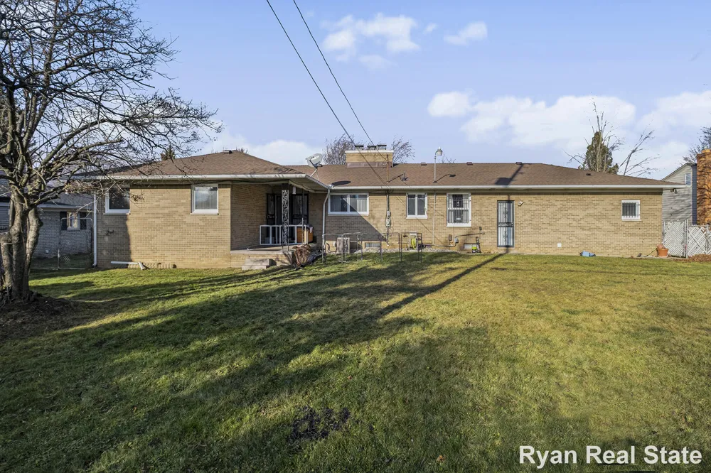 1841 Springfield Street Flint, MI 48503