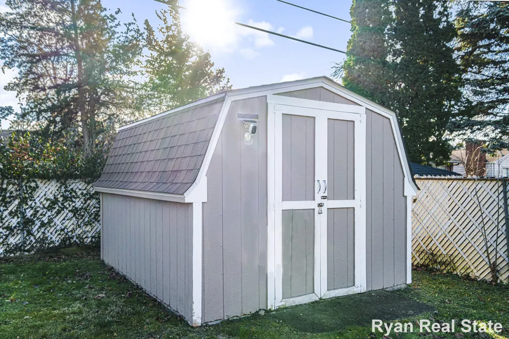 1841 Springfield Street Flint, MI 48503