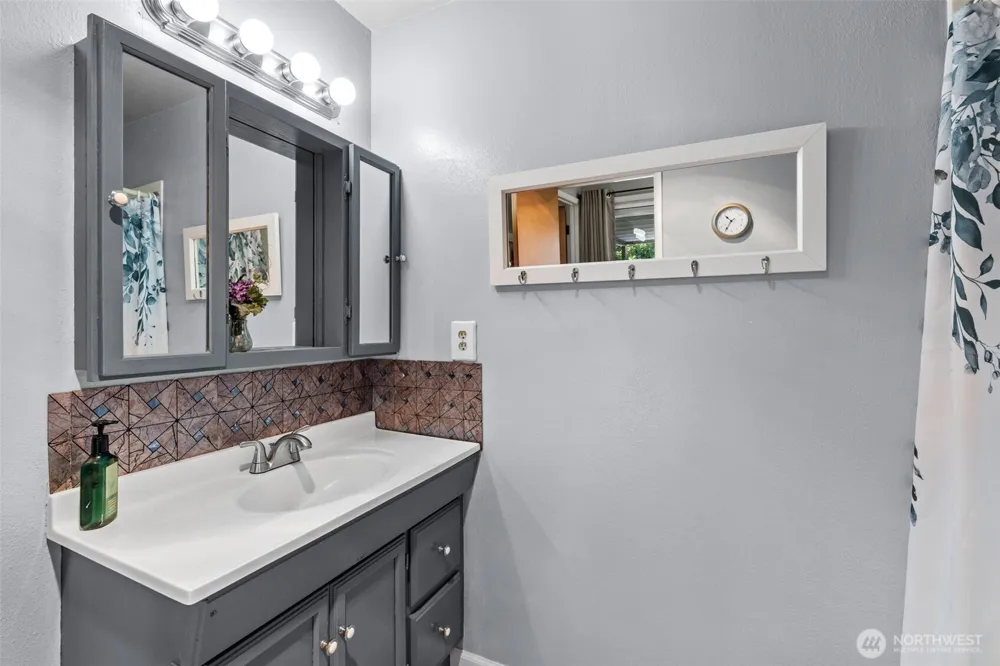 1005 20th Street SE Auburn, WA 98002