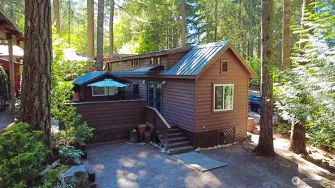 1546 Reservation Road SE #11