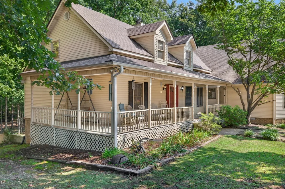 175 Castleton Cv Paris, TN 38242