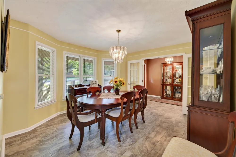 175 Castleton Cv Paris, TN 38242
