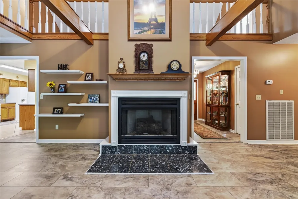 175 Castleton Cv Paris, TN 38242